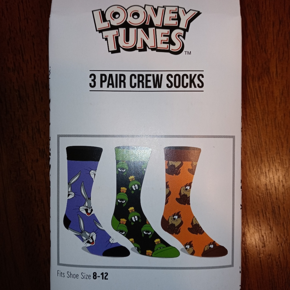Bioworld Looney Tunes socks size 8-12